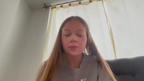 Alannah online show from 06.19.26