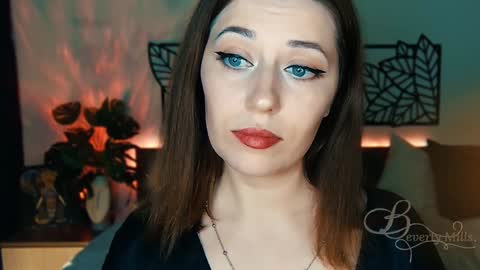 The divine Beverly online show from 01.17.25