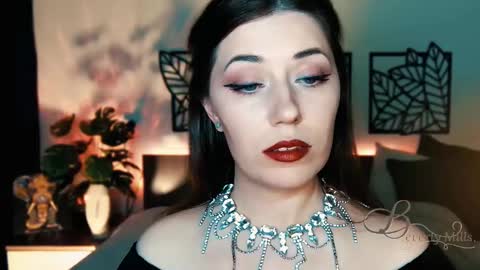 The divine Beverly online show from 02.09.25