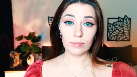 The divine Beverly online show from 02.24.25