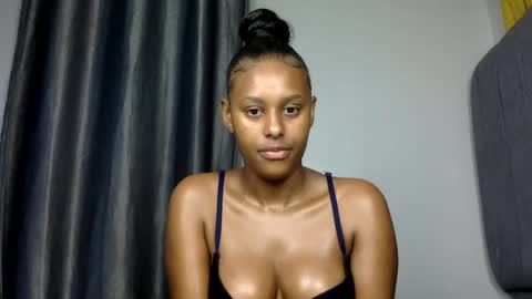 Snapshot of missbree1 chatting on 07.28.26 missbree1 online show from 07.28.26