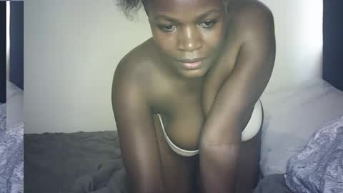 Snapshot of missbutty173518 chatting on 04.15.26 missbutty online show from 04.15.26