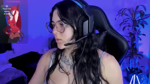 Missy Charlottte.  Hey remember to give me a thumbs up ty online show from 11.11.25