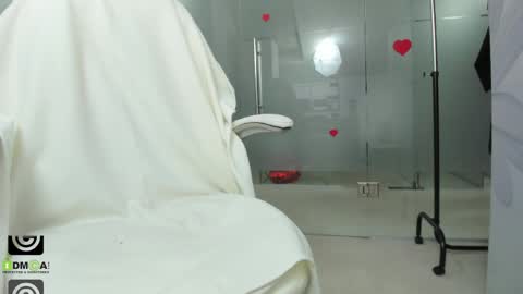 Miss Domina online show from 04.23.26