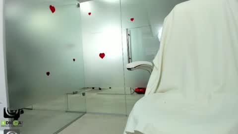 Miss Domina online show from 04.24.26
