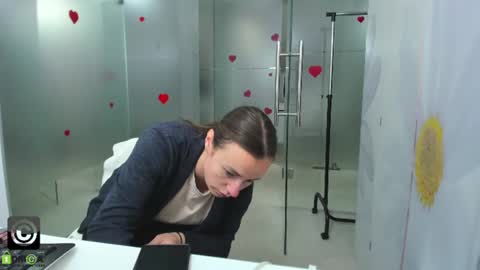 Miss Domina online show from 06.17.26