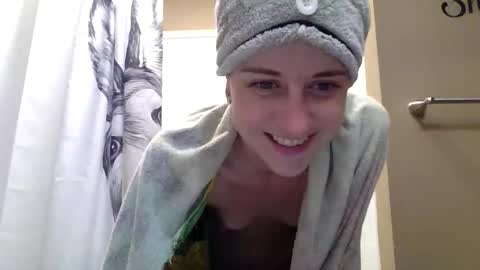 MissEeva online show from 03.05.26