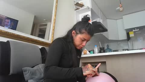 Snapshot of misselii chatting on 02.23.25 melodie online show from 02.23.25