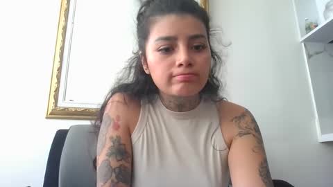 Snapshot of misselii chatting on 03.10.25 melodie online show from 03.10.25