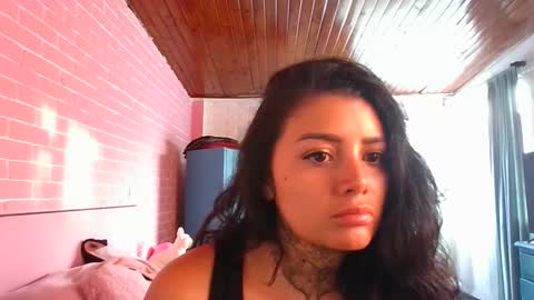 Snapshot of misselii chatting on 09.11.25 melodie online show from 09.11.25