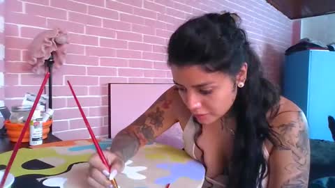 Snapshot of misselii chatting on 09.26.25 melodie online show from 09.26.25