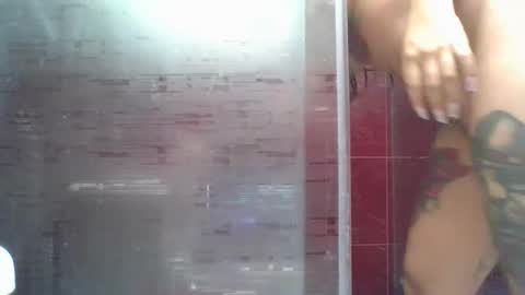 Snapshot of misselii chatting on 10.05.25 melodie online show from 10.05.25