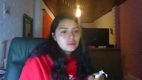 Snapshot of misselii chatting on 10.16.25 melodie online show from 10.16.25