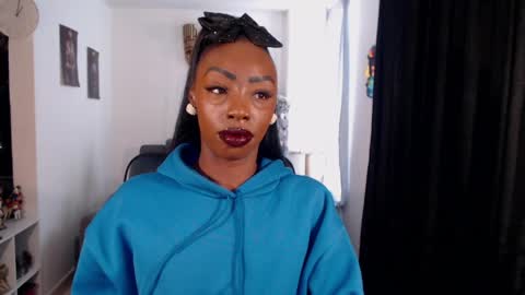 Emilie Diaz online show from 03.30.26