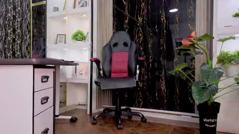 Escarlet online show from 03.20.26