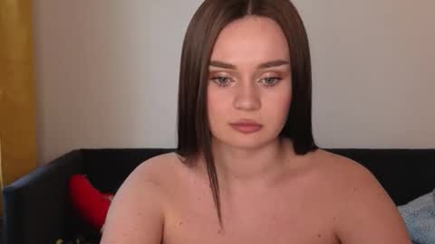 Snapshot of missevax_ chatting on 04.05.26 Eva online show from 04.05.26