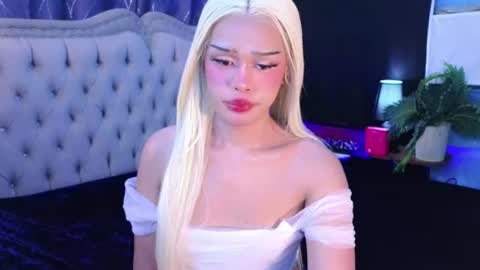 Snapshot of missionary_addiction_cumshot chatting on 07.16.26 im your queen steffie online show from 07.16.26
