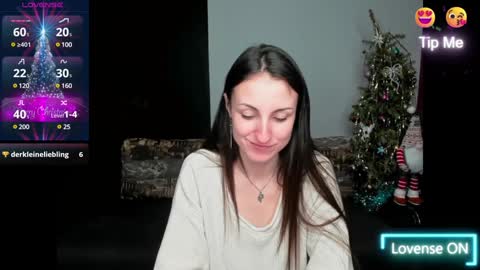 Snapshot of missis_sofiia chatting on 01.08.25 Sofia online show from 01.08.25