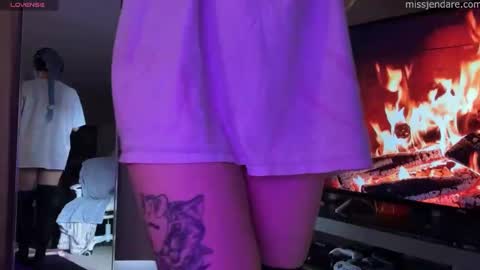 Snapshot of missjendare chatting on 02.05.25 Miss Jen Dare online show from 02.05.25