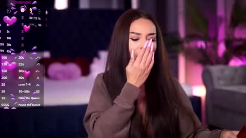 Snapshot of misskiarra chatting on 10.03.25 misskiarra online show from 10.03.25