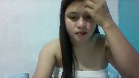 Snapshot of misskitty2xxx chatting on 03.04.25 Merry online show from 03.04.25