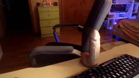 Snapshot of misskittyfox chatting on 12.10.24 MissKittyFox online show from 12.10.24