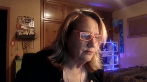 Snapshot of misskittyfox chatting on 02.26.25 MissKittyFox online show from 02.26.25