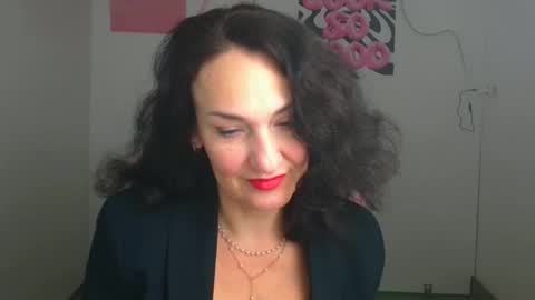 Christina online show from 04.26.26