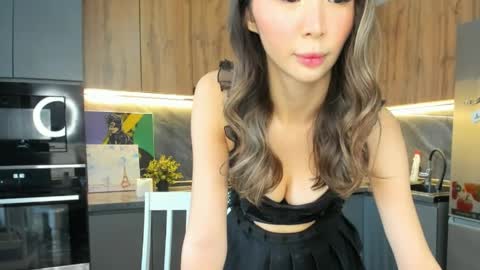 Snapshot of missliiaa chatting on 04.06.26 Aiza my last streams til Dec 8 online show from 04.06.26