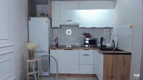 Snapshot of missliiaa chatting on 04.12.26 Aiza my last streams til Dec 8 online show from 04.12.26