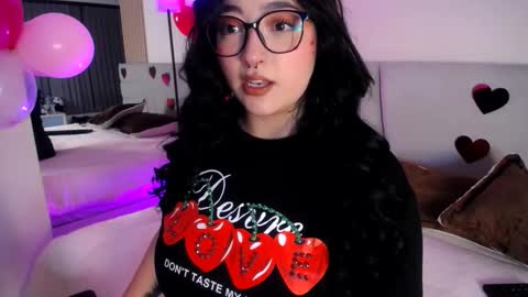 Snapshot of missloise chatting on 02.13.26 Miss Loise online show from 02.13.26