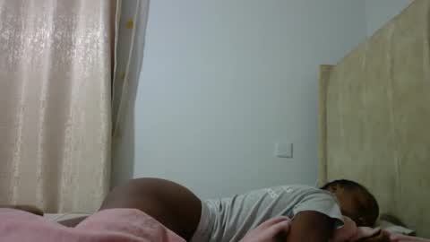 lunah online show from 04.14.26