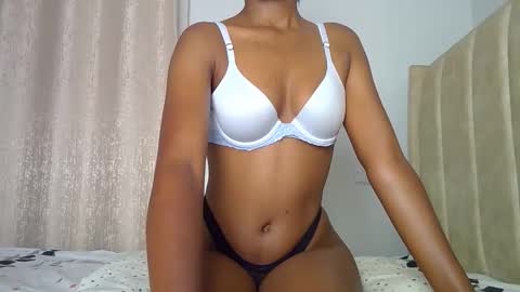 lunah online show from 04.17.26