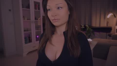 LUXXANDRA online show from 07.27.26