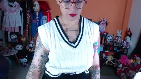Miss Mia online show from 05.13.26