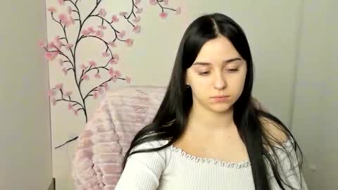 Mia online show from 03.28.26