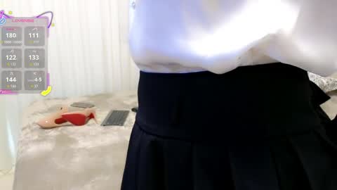 Mia online show from 05.22.26