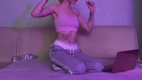 missmiroslava online show from 03.23.26