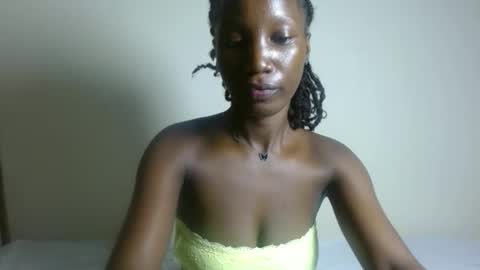 Snapshot of missmisbehave_irl chatting on 05.28.26 sexy online show from 05.28.26