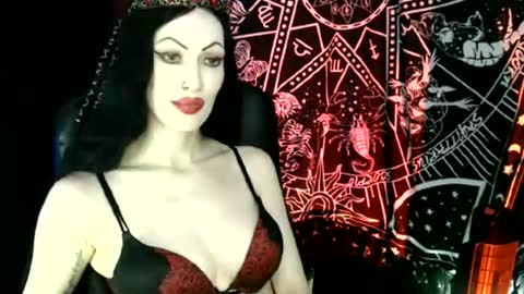 Snapshot of missmoondoll chatting on 04.26.26 MissMoonDoll online show from 04.26.26