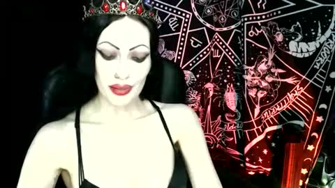 Snapshot of missmoondoll chatting on 05.20.26 MissMoonDoll online show from 05.20.26