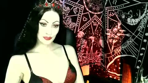 Snapshot of missmoondoll chatting on 05.27.26 MissMoonDoll online show from 05.27.26