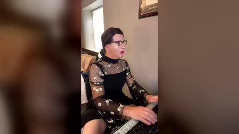 Nicole Smith online show from 07.20.26
