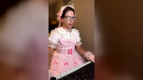 Nicole Smith online show from 07.26.26