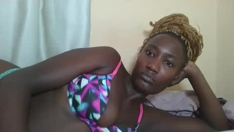 pretty gal online show from 03.12.25