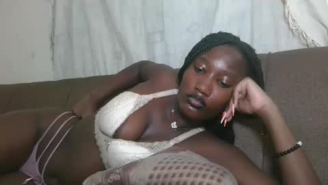 pretty gal online show from 10.30.25