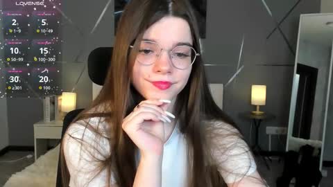 misss_evelyne online show from 02.08.26