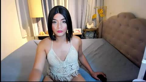 Snapshot of misstress_kyrie chatting on 10.22.25 K Y R I E online show from 10.22.25
