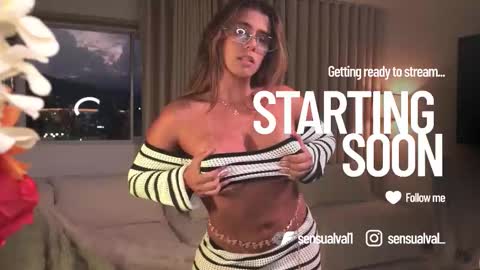 Snapshot of missvalery_1 chatting on 03.12.26 OF online show from 03.12.26