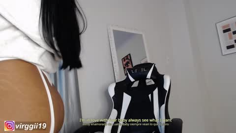 Snapshot of missvirggii chatting on 09.19.25 missvirggii online show from 09.19.25